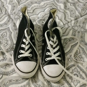 *SOLD* CONVERSE ALL STARS BLACK HIGH TOPS 3